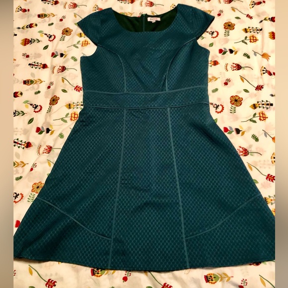 JustFab dress in teal.   Size L.  Excellent condition. - Picture 3 of 6
